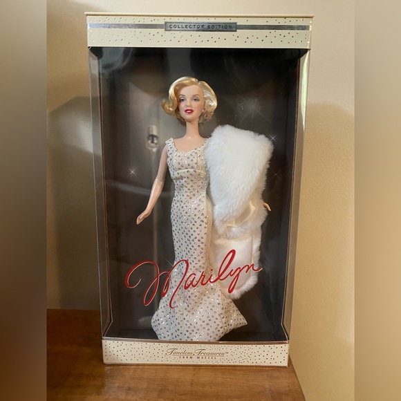 Timeless Treasures Collector Edition Marilyn Monroe Barbie doll - Picture 1 of 2